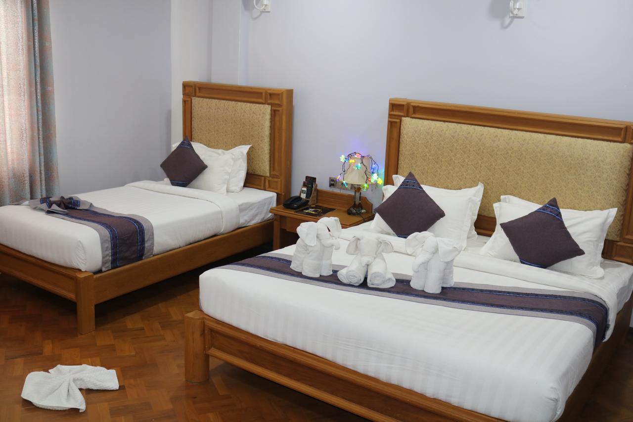 Amayar Nadi Hotel Mandalay Exteriör bild