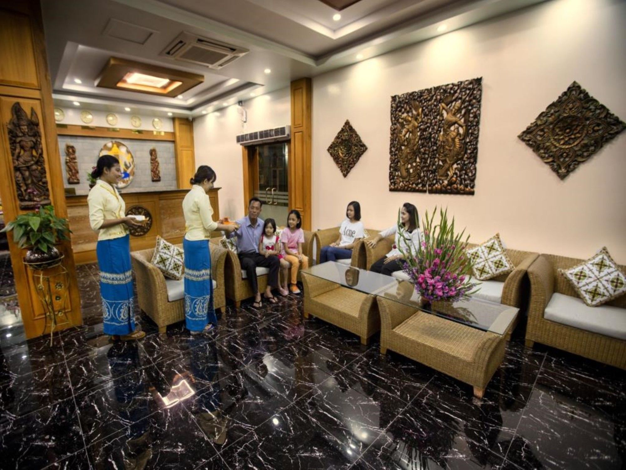 Amayar Nadi Hotel Mandalay Exteriör bild